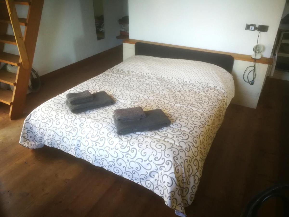 בונאסולה Cottage La Torre Del Pittore מראה חיצוני תמונה
